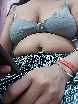 Priya Sharma04 online show from 03/26/26, 08:36