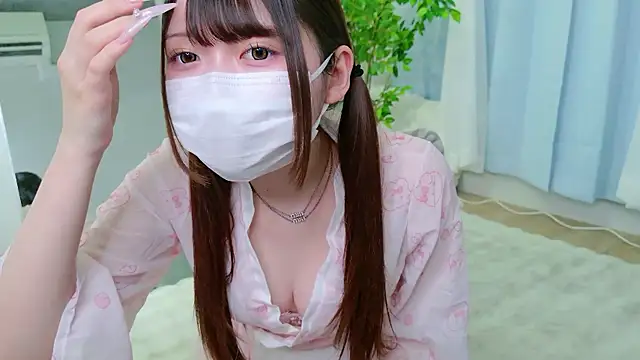 Snapshot of _Sakura_F chatting on 03/24/26, 05:51 Sakura F online show from 03/24/26, 05:51