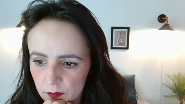 Juliana  lx online show from 04/10/26, 02:00