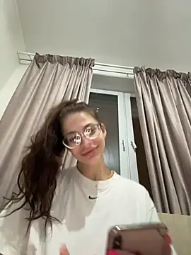 Daria Promisess online show from 11/30/25, 07:18