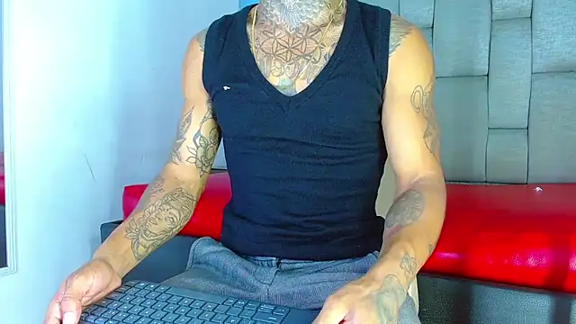 Hot Latino x online show from 03/26/26, 12:44