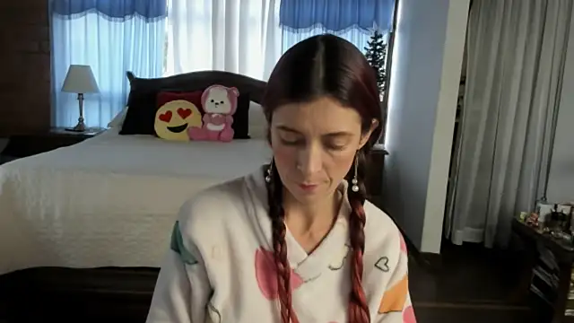 Charlotte-Willson online show from 01/05/26, 10:02