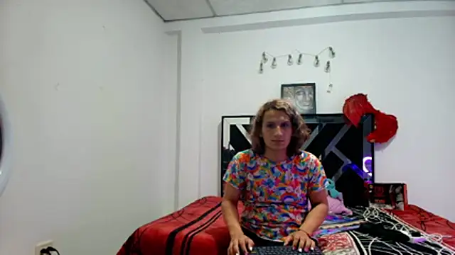 Venus2357 online show from 04/19/26, 09:19