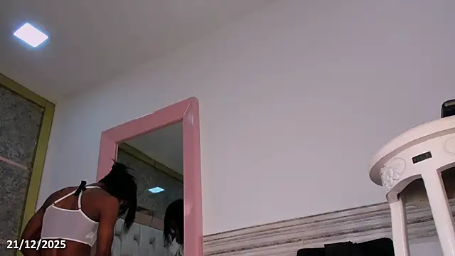 Melanie St4r online show from 12/21/25, 10:28