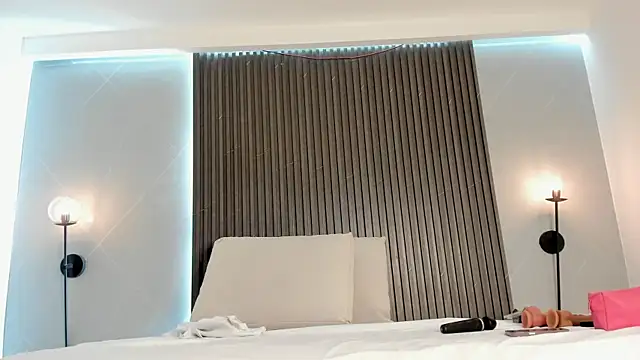 mia dollce online show from 02/22/26, 11:20