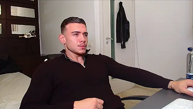 ElijahThorne online show from 11/23/25, 05:29