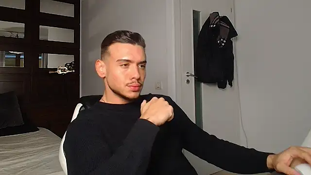 ElijahThorne online show from 01/16/26, 06:06