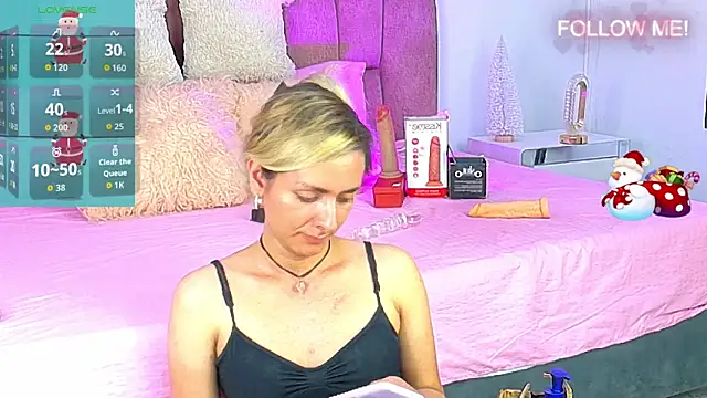 Lunitaa Diva online show from 12/17/25, 02:34