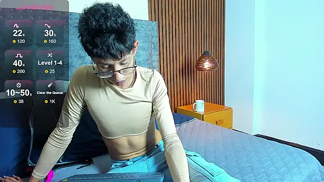 Snapshot of alan_bless18 chatting on 12/02/25, 06:58 alan bless18 online show from 12/02/25, 06:58