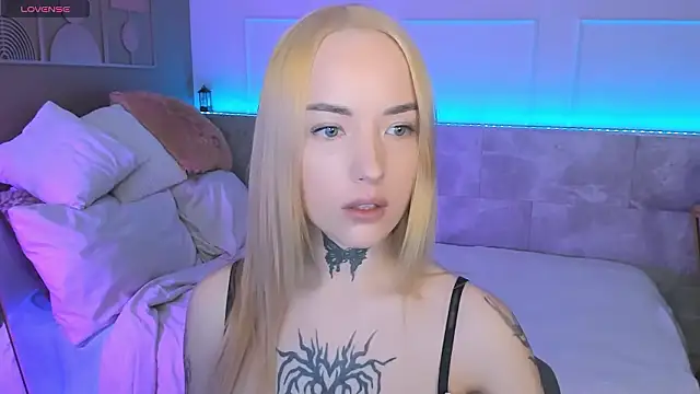 MarquiseMuse online show from 02/15/26, 06:32