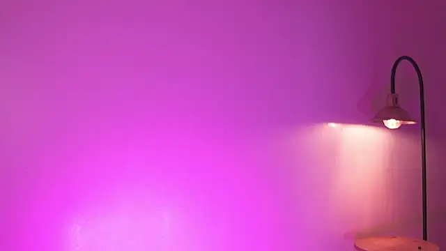 Mackenzie Lia online show from 12/03/25, 07:01