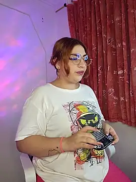 mila curvy online show from 03/24/26, 05:56