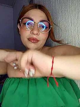 mila curvy online show from 03/26/26, 05:57