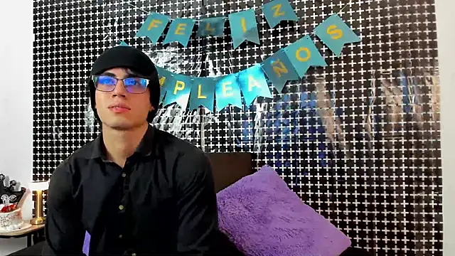 eren jeager online show from 02/17/26, 01:24