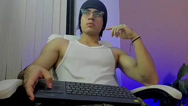 eren jeager online show from 04/11/26, 01:43