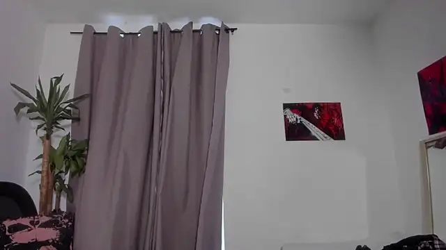 Catty Noir online show from 04/13/26, 10:15