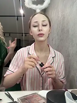 GraceSecrettt online show from 02/07/26, 04:54