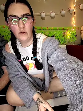 LaylaLucis online show from 04/10/26, 03:45