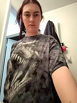 LaylaLucis online show from 05/01/26, 01:21