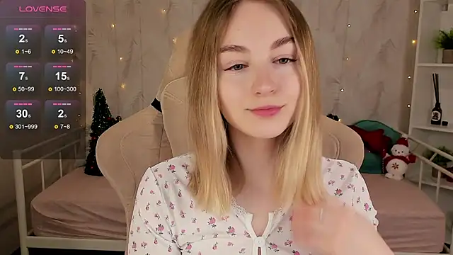 Shy Polly online show from 12/15/25, 12:04