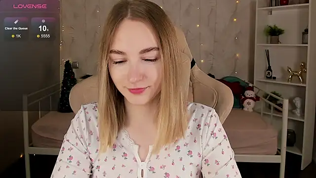 Shy Polly online show from 12/16/25, 12:15