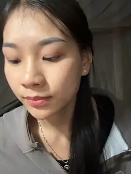 Snapshot of Aster-aster chatting on 11/27/25, 01:51 Aster-aster online show from 11/27/25, 01:51