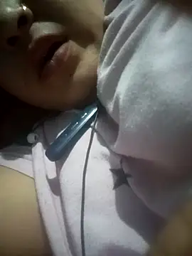 Snapshot of Priya_089 chatting on 04/18/26, 07:58 Priya 089 online show from 04/18/26, 07:58
