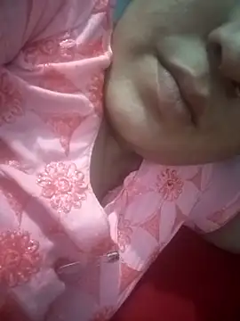 Snapshot of Priya_089 chatting on 05/12/26, 01:03 Priya 089 online show from 05/12/26, 01:03