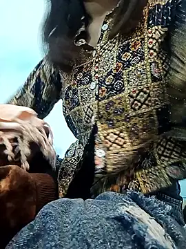 Lovely girl- online show from 12/19/25, 06:20