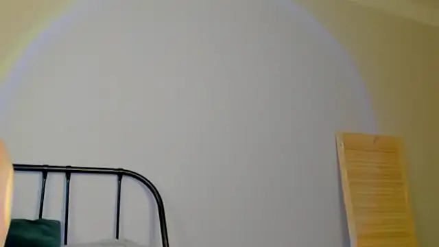 Snapshot of Vlada_vv chatting on 04/02/26, 05:27 Vlada vv online show from 04/02/26, 05:27