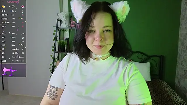 Snapshot of Vlada_vv chatting on 04/10/26, 05:56 Vlada vv online show from 04/10/26, 05:56