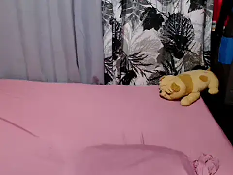 lovelyxmorena online show from 12/03/25, 12:14