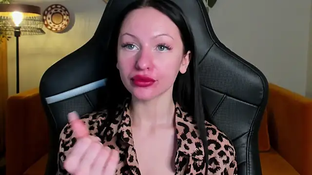 NaomiBlakes online show from 12/05/25, 05:27