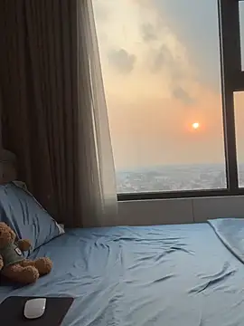 Queen-of-Love online show from 01/14/26, 09:59