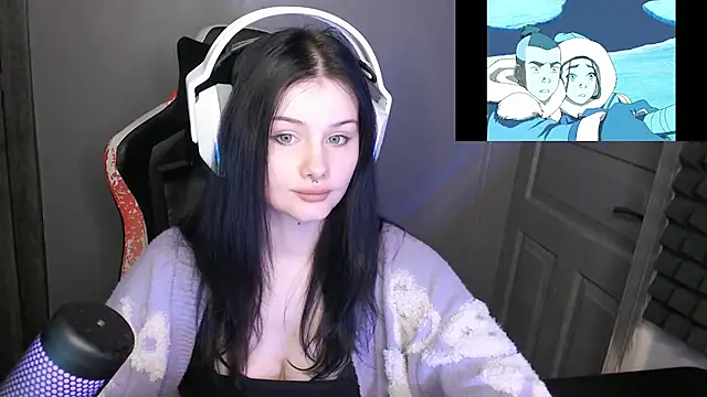 Moon raven online show from 12/03/25, 05:11