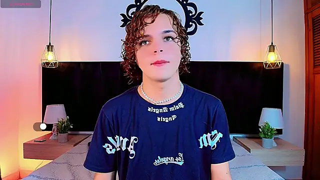 Skyee angel online show from 05/04/26, 07:10