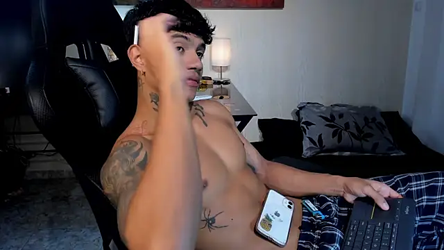 aress damon online show from 12/18/25, 10:05