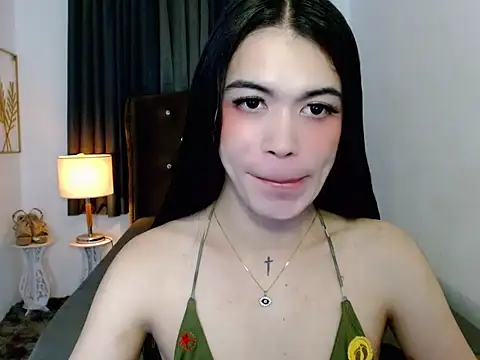 hollyyumiloove online show from 12/03/25, 03:10