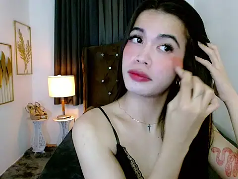 hollyyumiloove online show from 01/14/26, 08:58