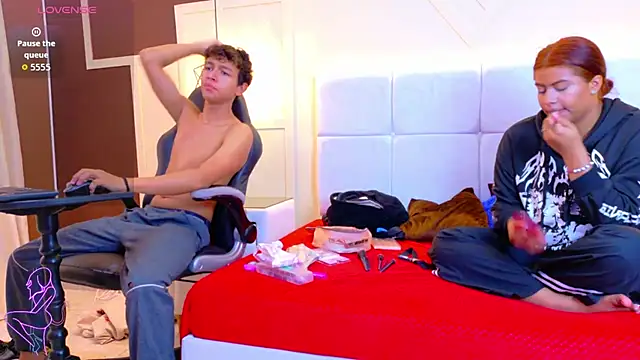 PrincesANDdark online show from 01/17/26, 12:54