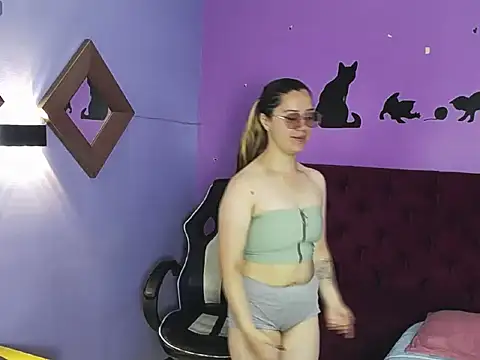 Alaiia    online show from 01/17/26, 06:33