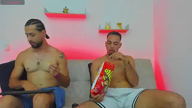 heteros curious online show from 03/23/26, 12:58