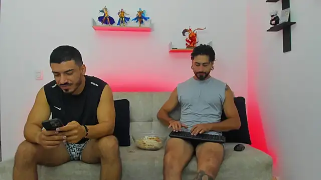 heteros curious online show from 03/28/26, 01:16