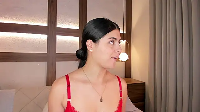 SarhaVega online show from 03/31/26, 01:22