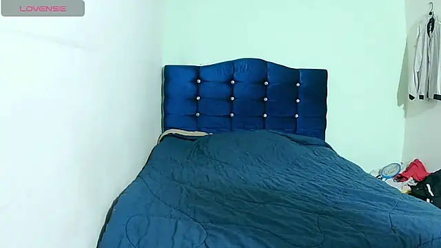 ashleey palmer online show from 04/15/26, 08:10