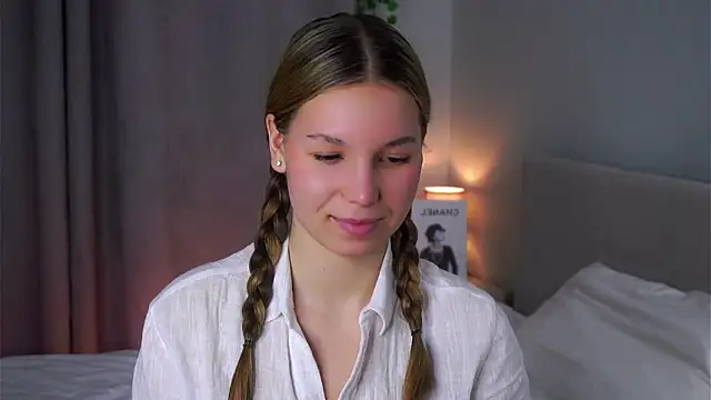 AmparoCilek online show from 03/21/26, 07:28