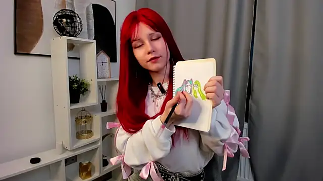 ShanaHearns online show from 11/25/25, 08:36