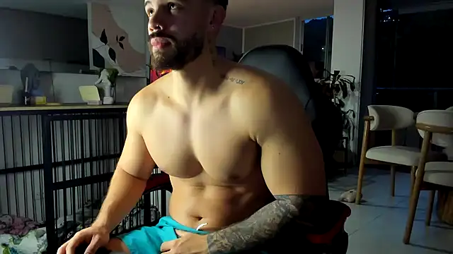 Valenthino Salvatore online show from 07/04/26, 11:33