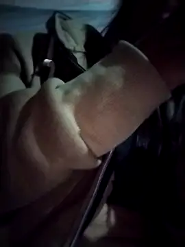 Snapshot of cobehihi chatting on 11/27/25, 02:19 cobehihi online show from 11/27/25, 02:19