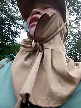 Snapshot of nangmo chatting on 12/02/25, 12:27 nangmo online show from 12/02/25, 12:27